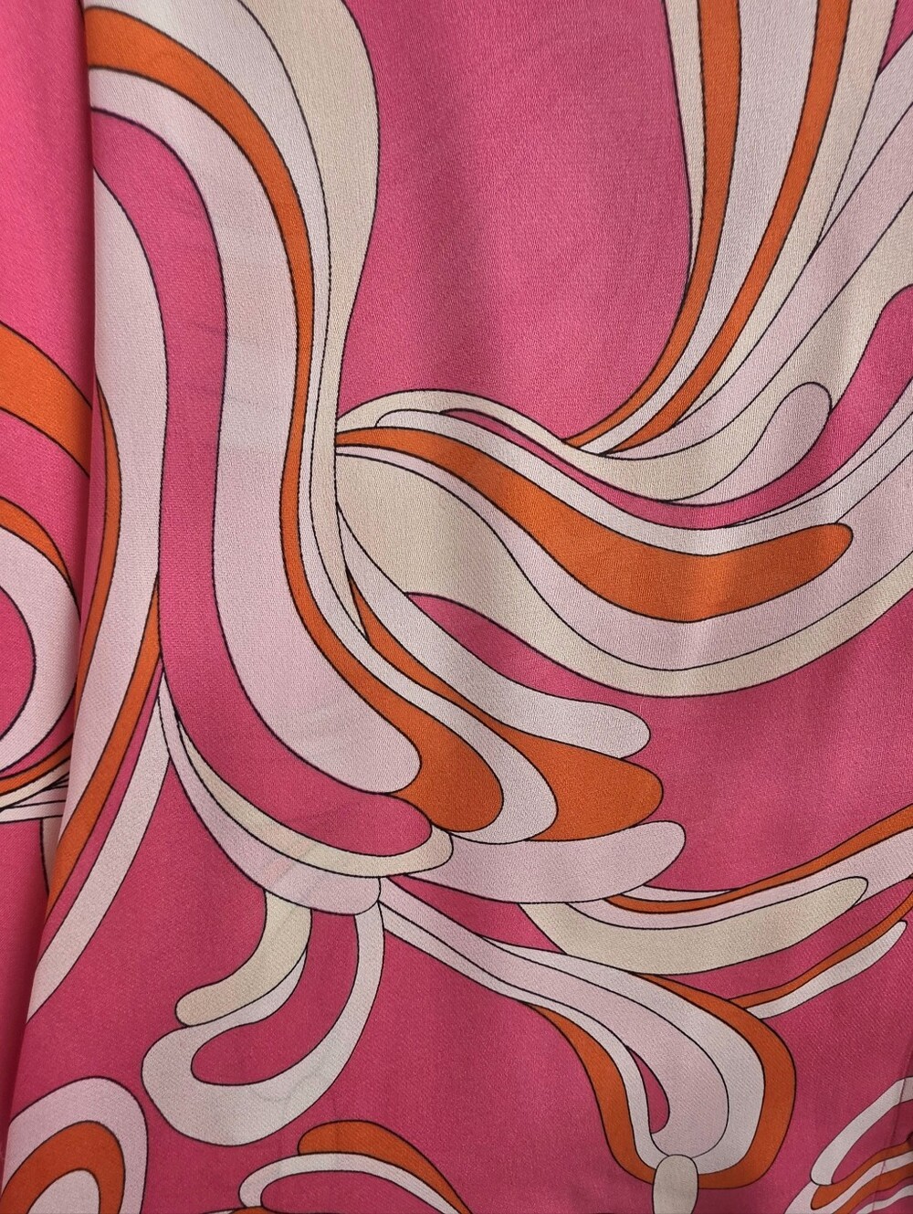L'AGENCE Nina Long Sleeve Blouse In Orange & Rose Abstract Swirl - Picture 11 of 13